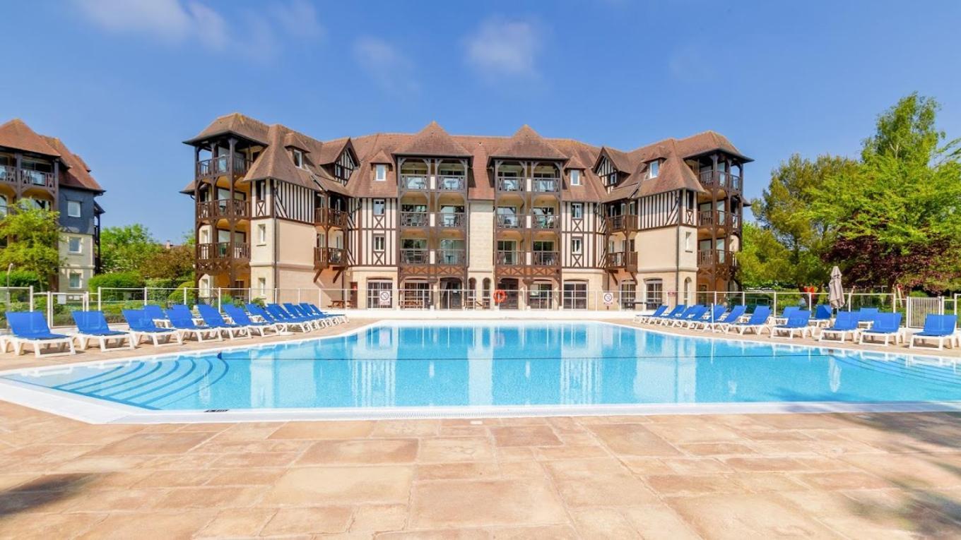 Appart 2 Chambres Piscine Chez Rox - Residence Du Golf โดวีลล์ ภายนอก รูปภาพ